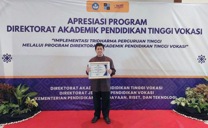 Keren! Dosen Vokasi Undip Raih Penghargaan Berkat Teliti Teh Hijau Berkatekin Tinggi