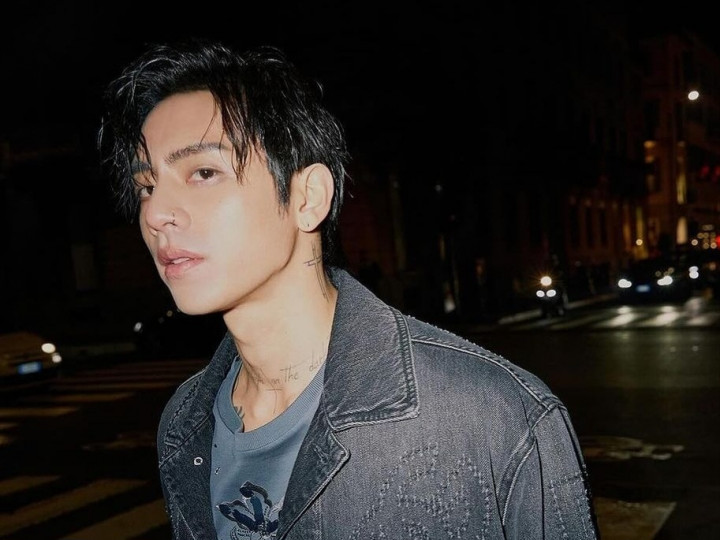 Uhuy! DPR IAN Akui Dirinya Mirip Komeng Waktu Muda