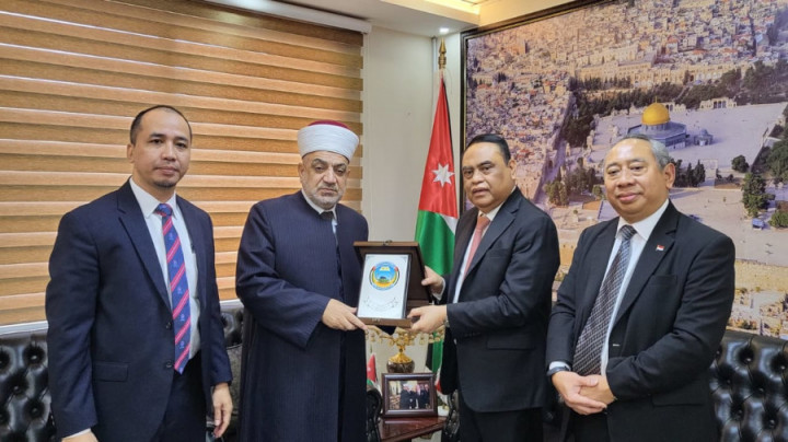 Ketua ASFA Bertemu Menteri Pendidikan Tinggi dan Wakaf Yordania, Perkuat Kerja Sama 2 Sektor Ini