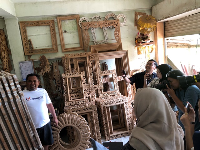 Perajin Kayu Ukir Bali Bertahan di Tengah Gempuran Furnitur Minimalis