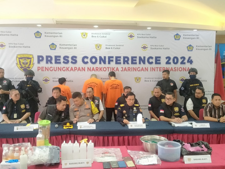 Bea Cukai Bandara Soetta Gagalkan Penyelundupan 5,6 Kg Marijuana dan Kokain Jaringan Kolombia