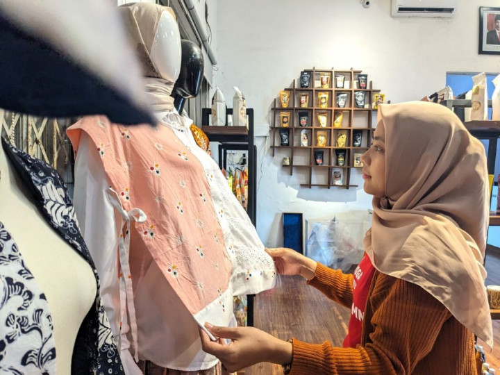 <i>Cuan</i>! UMKM Fesyen Bayi Raup Omzet hingga Rp15 Juta/Bulan
