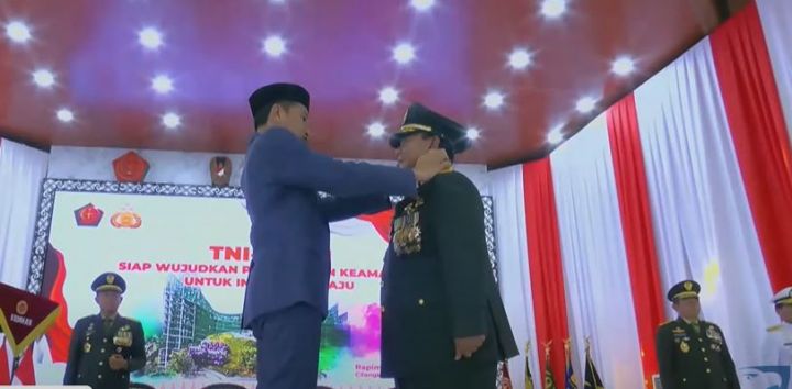 Bau Amis Kenaikan Pangkat Kehormatan Jenderal Prabowo