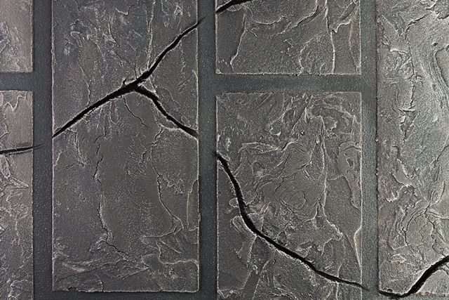 8 Penyebab Lantai Keramik Retak dan Cara Memperbaikinya