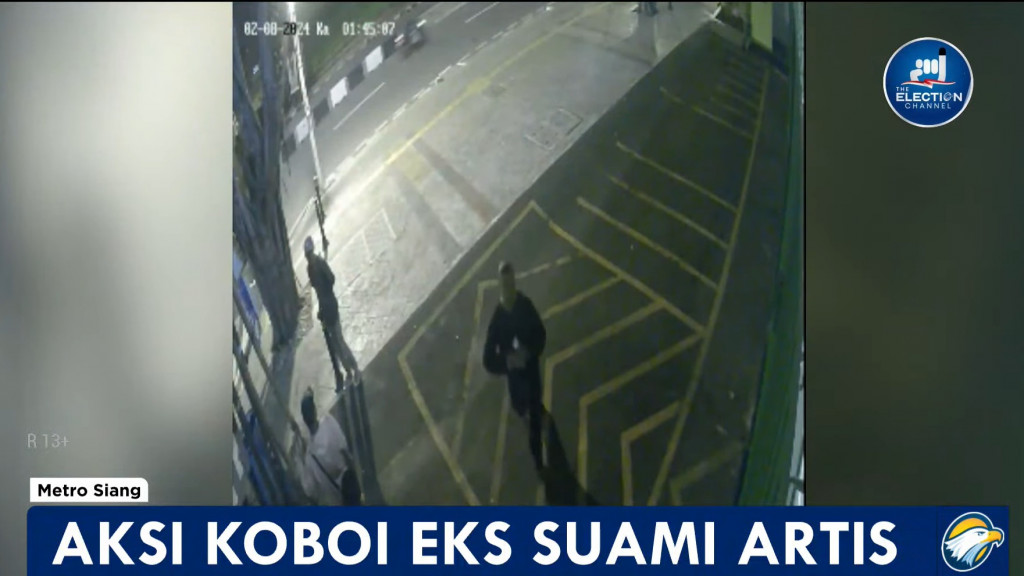 Pelaku yang dilaporkan emosi, melepaskan tiga tembakan. Satu tembakan ke tanah dan dua tembakan mengenai kaca kantor.  Metro TV