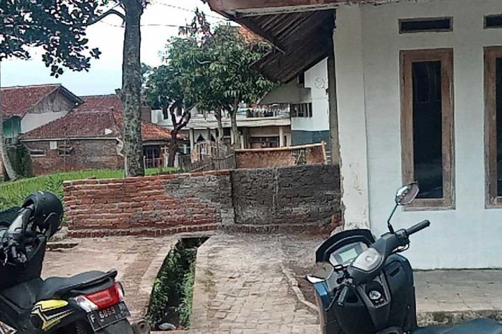 Tak Terima Kalah Pemilu 2024, Caleg di Kabupaten Garut Tutup Akses Jalan Warga