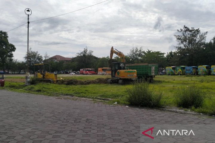 PKL Tinggalkan Alun-alun Selatan Surakarta untuk Revitalisasi
