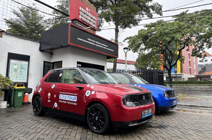 Wisata Baru di Jakarta, Retrospektif Sejarah Indonesia Pakai Mobil Listrik