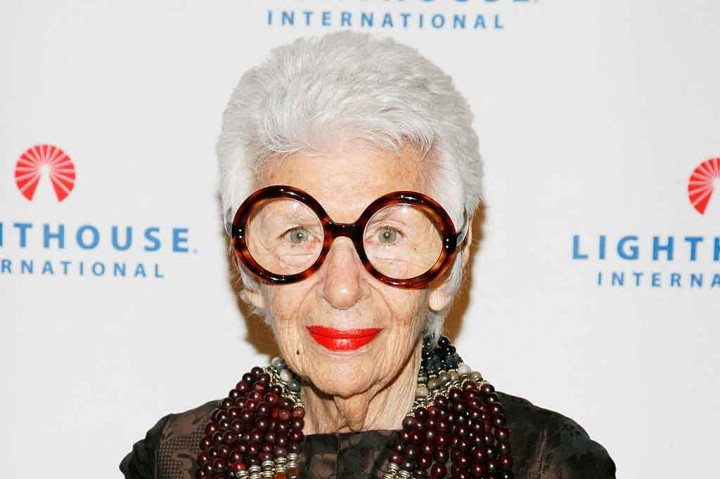Desainer AS, Iris Apfel Meninggal di Usia 102 Tahun