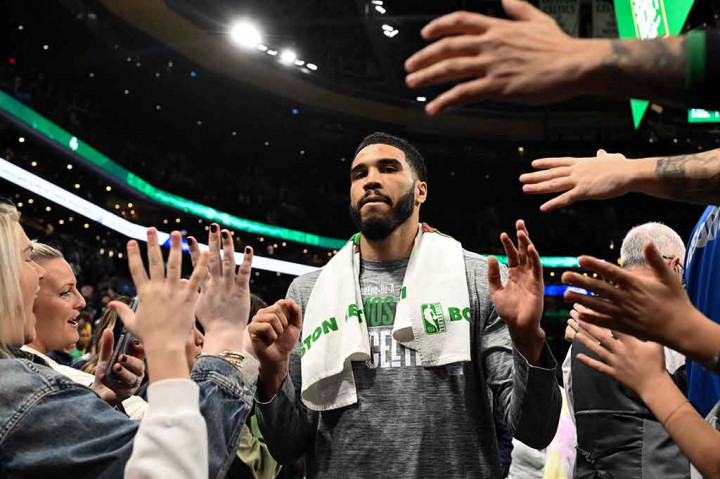 Basket NBA: Celtics Lumat Mavs 138-110