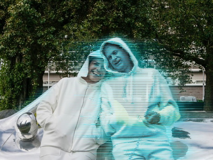 Pertama di Dunia, Wanita Spanyol Ini akan Menikah dengan Hologram AI