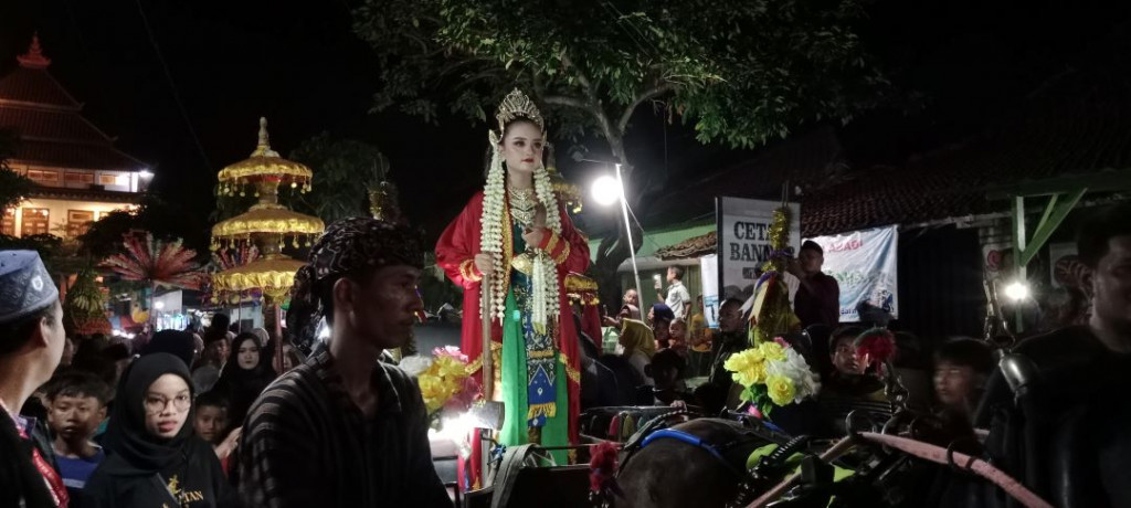 Tradisi Baratan menyambut bulan Ramadan yang diselenggarakan di Desa Kriyan Kabupaten Jepara. Medcom.id/ Rhobi Shani.