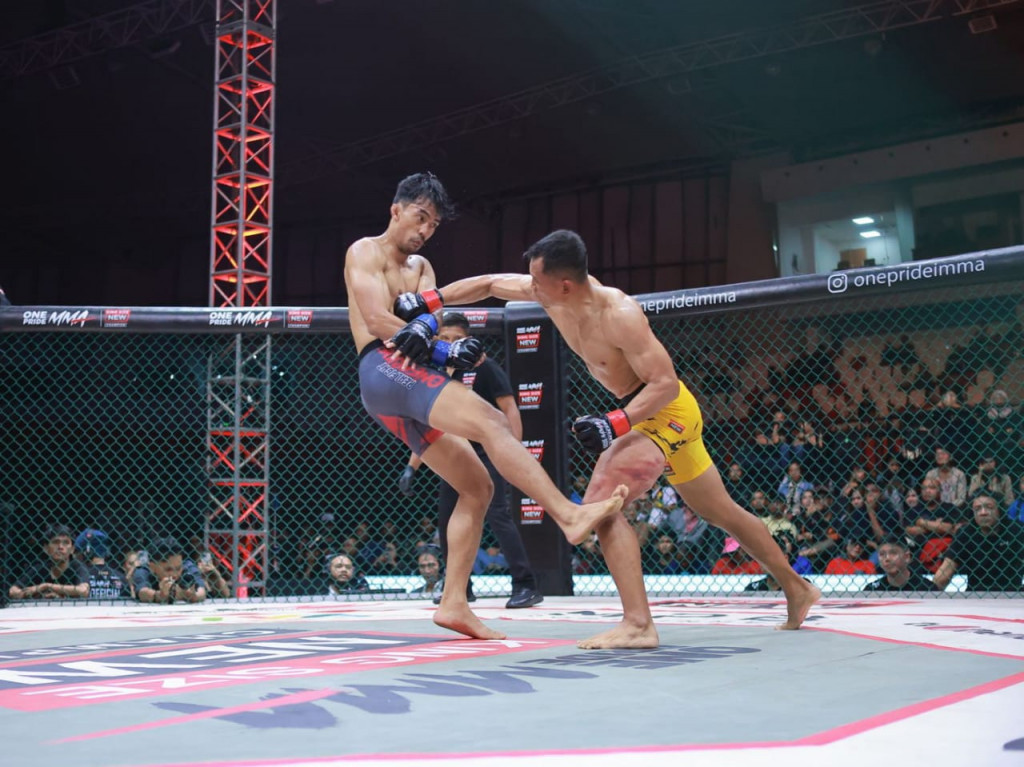 Suasana salah satu laga One Pride MMA 77. (Foto: Istimewa)