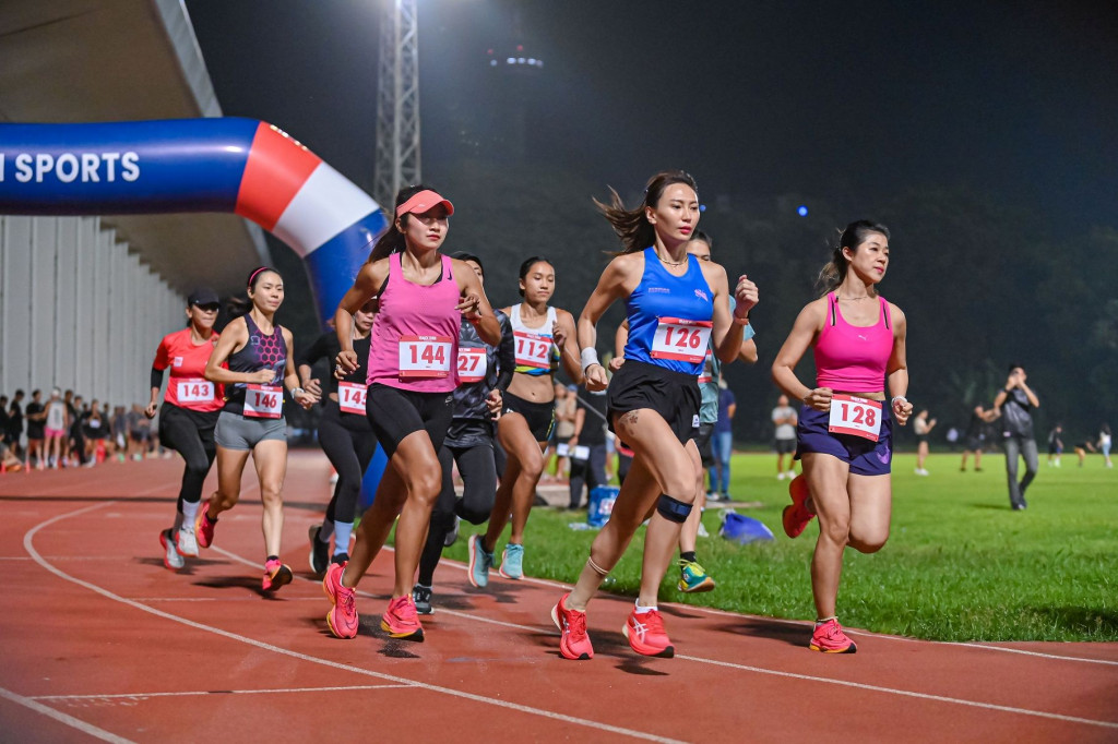 Suasana lari bersama untuk membuka ajang Track Tribe Showdown 2024 dan memperingati Hari Penyakit Langka Sedunia. (Foto: Istimewa)