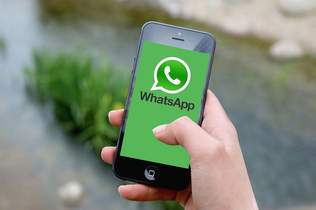 WhatsApp dilaporkan tengah menguji fitur pengelolaan chat pihak ketiga di versi beta terkini.