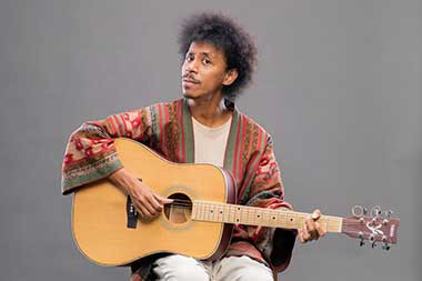 Lirik Lagu “Komang” dari Raim Laode Maknanya Dalem Banget