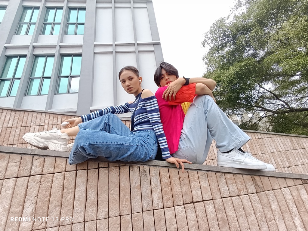 Contoh hasil foto Redmi Note 13