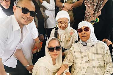 Suami BCL Ternyata Sepupu Bimbim Slank