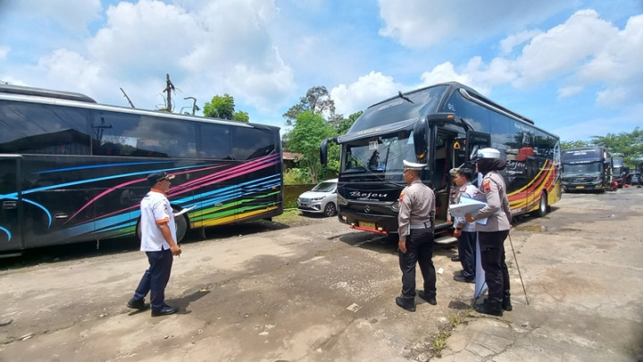 Jelang Ramadan, Bus AKAP di Jepara Diperiksa Satlantas