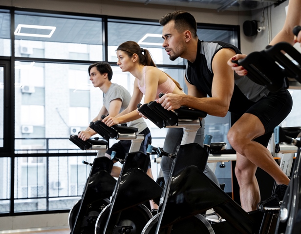 5 Khasiat Sepeda Statis dan Panduan Penggunaannya Khusus untuk Kamu