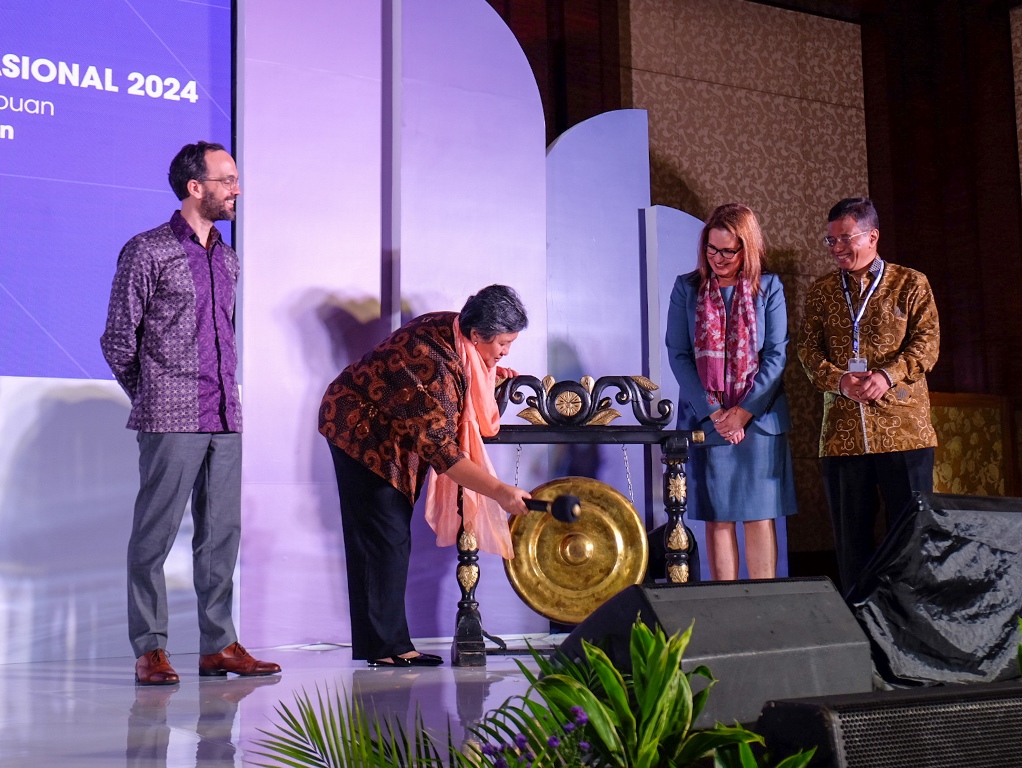 Wakil Ketua MPR RI, Lestari Moerdijat saat membuka diskusi publik  bertemakan: Membangun Kepemimpinan Perempuan di Sektor Kesehatan  Dok. Ist 