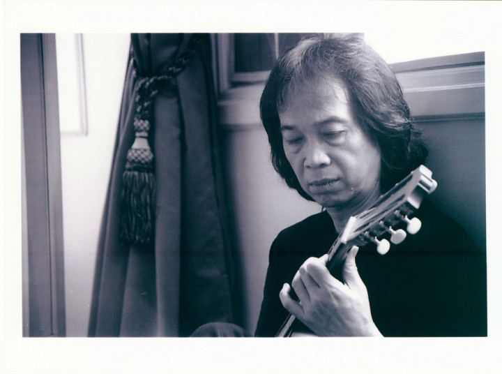 Bait yang Membuat Chrisye Tak Berhenti Menangis