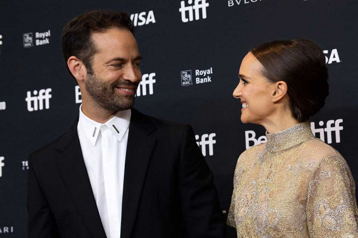 Aktris Natalie Portman Resmi Bercerai