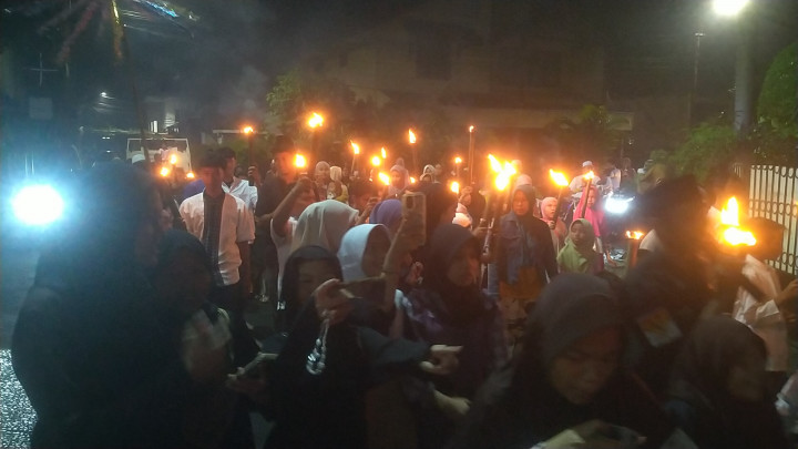 Sambut Ramadan, Warga Tangerang Gelar Tradisi Pawai Obor