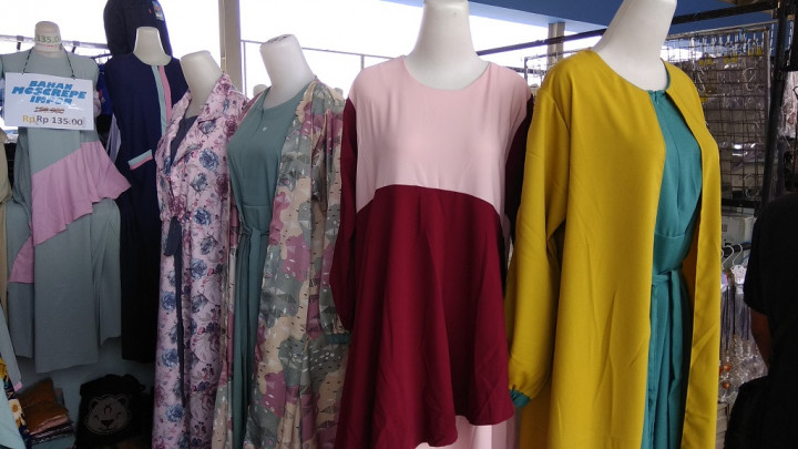 Jelang Ramadan, Baju Gamis Laris Manis di Tanah Abang
