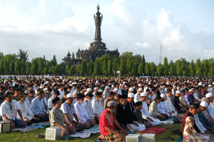 Tarawih Pertama Muhammadiyah Bali Bersamaan dengan Malam Pawai Ogoh-ogoh Nyepi