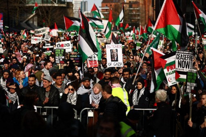 Desak Gencatan Senjata Gaza, Ribuan Orang Kembali Banjiri Jalanan London