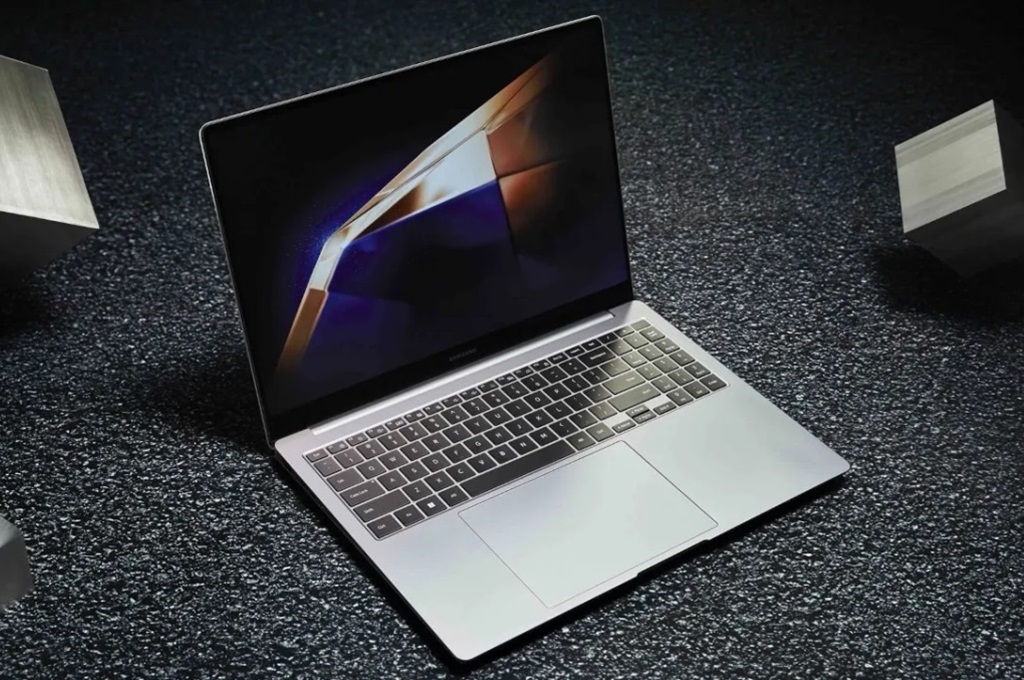 Samsung dilaporkan tengah mempersiapkan laptop baru dengan dukungan chipset Qualcomm Snapdragon X Elite.