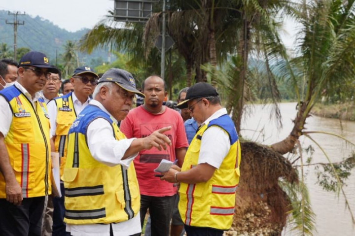 Penanganan Banjir di Sumbar Ditargetkan Rampung dalam 2 Pekan