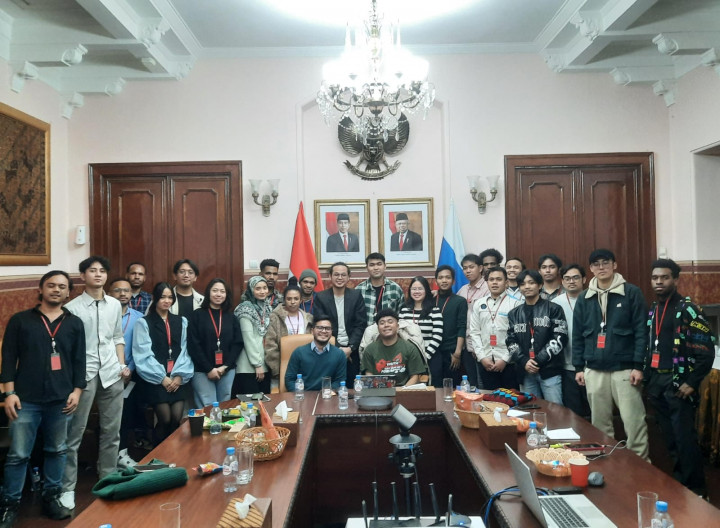 Billy Mambrasar Tampung Aspirasi Mahasiswa Indonesia yang Kuliah Rusia