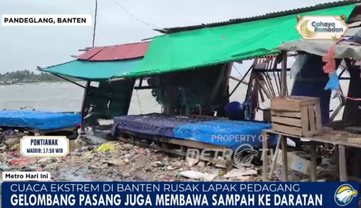 Ratusan Lapak Pedagang di Kawasan Wisata Banten Rusak Akibat Cuaca Ekstrem