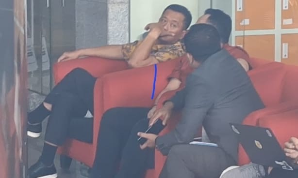 Penuhi Panggilan KPK, Sekda Bandung Ema Sumarna Diperiksa Terkait Kasus Suap