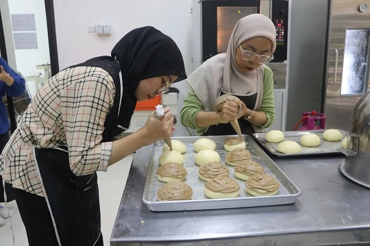 Dari Laboratorium Kini FTP Unej Punya Bisnis Fateta Bakery