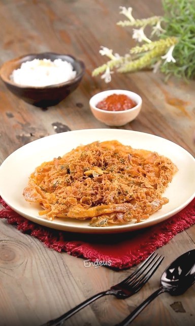 Telur yang berenda ala masakan Padang? Yuk, di sini lihat resepnya. (Foto: Dok. Endeus TV)