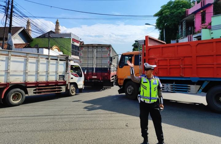 Jalur Pantura Demak Kembali Dilanda Banjir, Akses Terputus