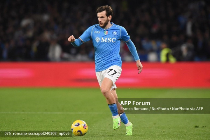 Agen Pastikan Kvaratskhelia akan Hengkang dari Napoli