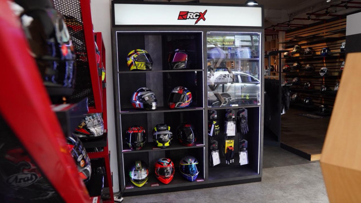 RCX Motogarage Hadir di Bandung, Bisa Titip Jual Helm hingga Tukar Tambah