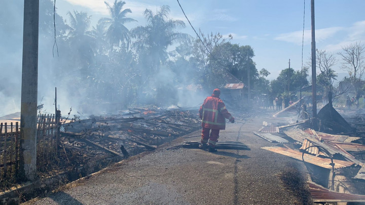 10 Rumah di Seulimum Aceh Besar Hangus Terbakar