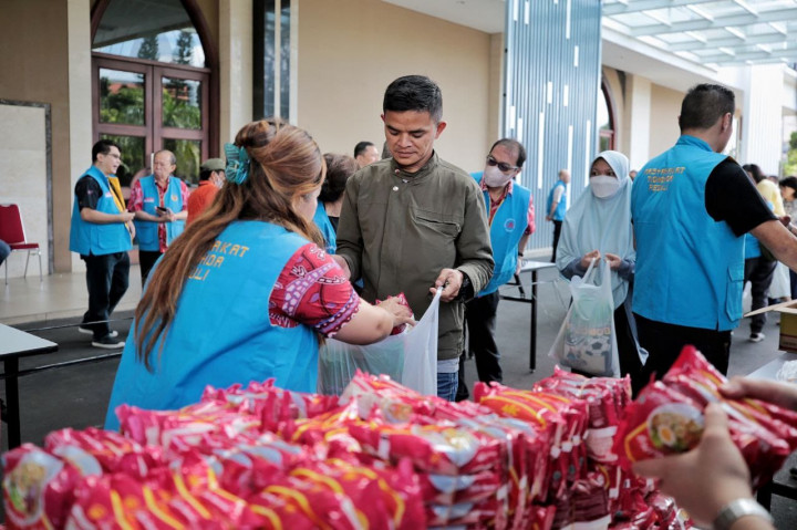 Bazzar Murah Ramadan, Masyarakat Tionghoa Sebar 10 Ribu Paket Sembako