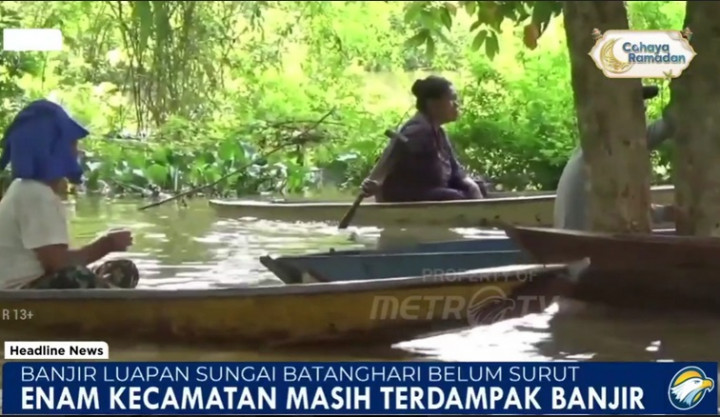 Banjir Luapan Sungai Batanghari Tak Kunjung Surut