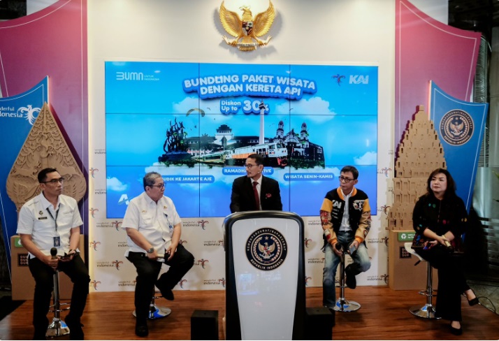 Kementerian Pariwisata dan Ekonomi Kreatif (Kemenparekraf) menjalin kolaborasi dengan PT. KAI/KA Wisata dan ASTINDO menghadirkan program 'Bundling Paket Wisata dengan Kereta Api. Dok. Kemenparekraf