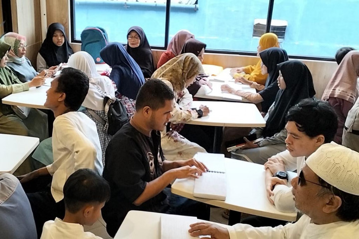 Terima Keterbatasan sebagai Anugrah, Penyandang Disabilitas di Tasikmalaya Gelar Tadarus Braille