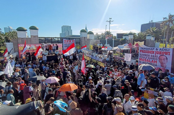 Ganggu Ketertiban, 16 Orang Ditangkap usai Demo di KPU-DPR Kemarin