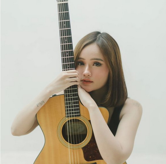 Keluar dari Soegi Bornean, Fanny Soegi Gabung ke Vindes