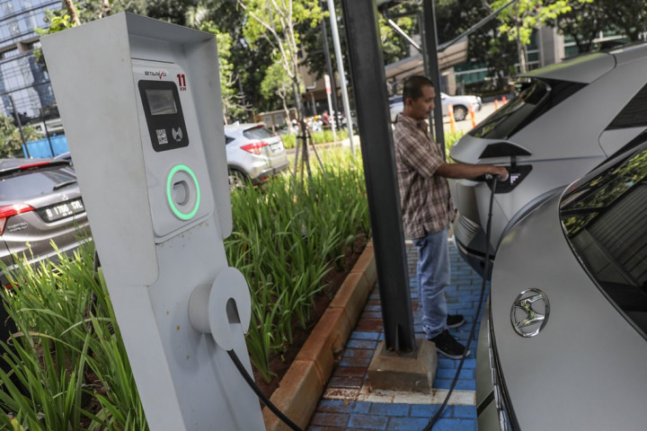 <i>Gak</i> Usah Khawatir Mudik Pakai Mobil Listrik, Ada 25 Titik SPKLU di Sepanjang Jalur Mudik!