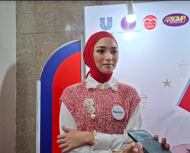 Aktris Citra Kirana mengajak anak rutin ke dokter gigi adalah tidak ingin sang buah hati mengalami karies gigi. Dok. Aulia/Medcom